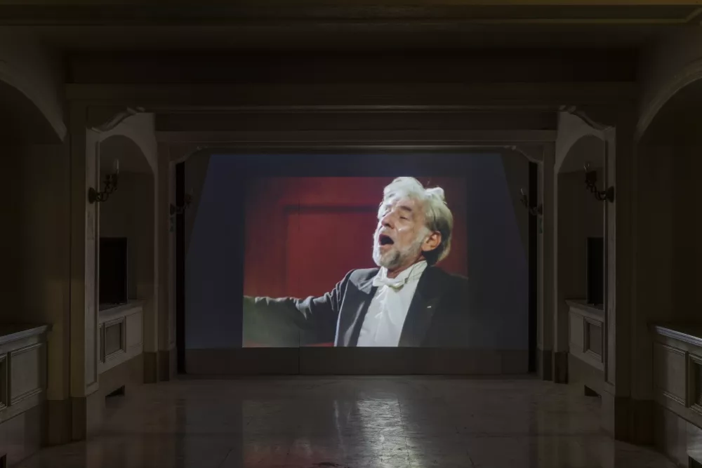 Making the walls quake