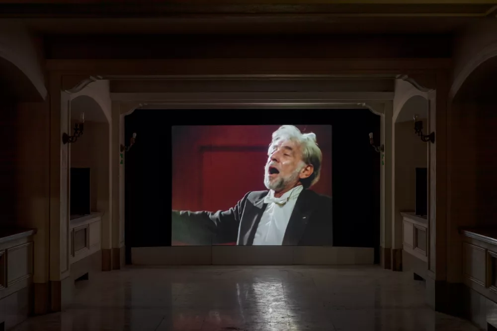 Making the walls quake